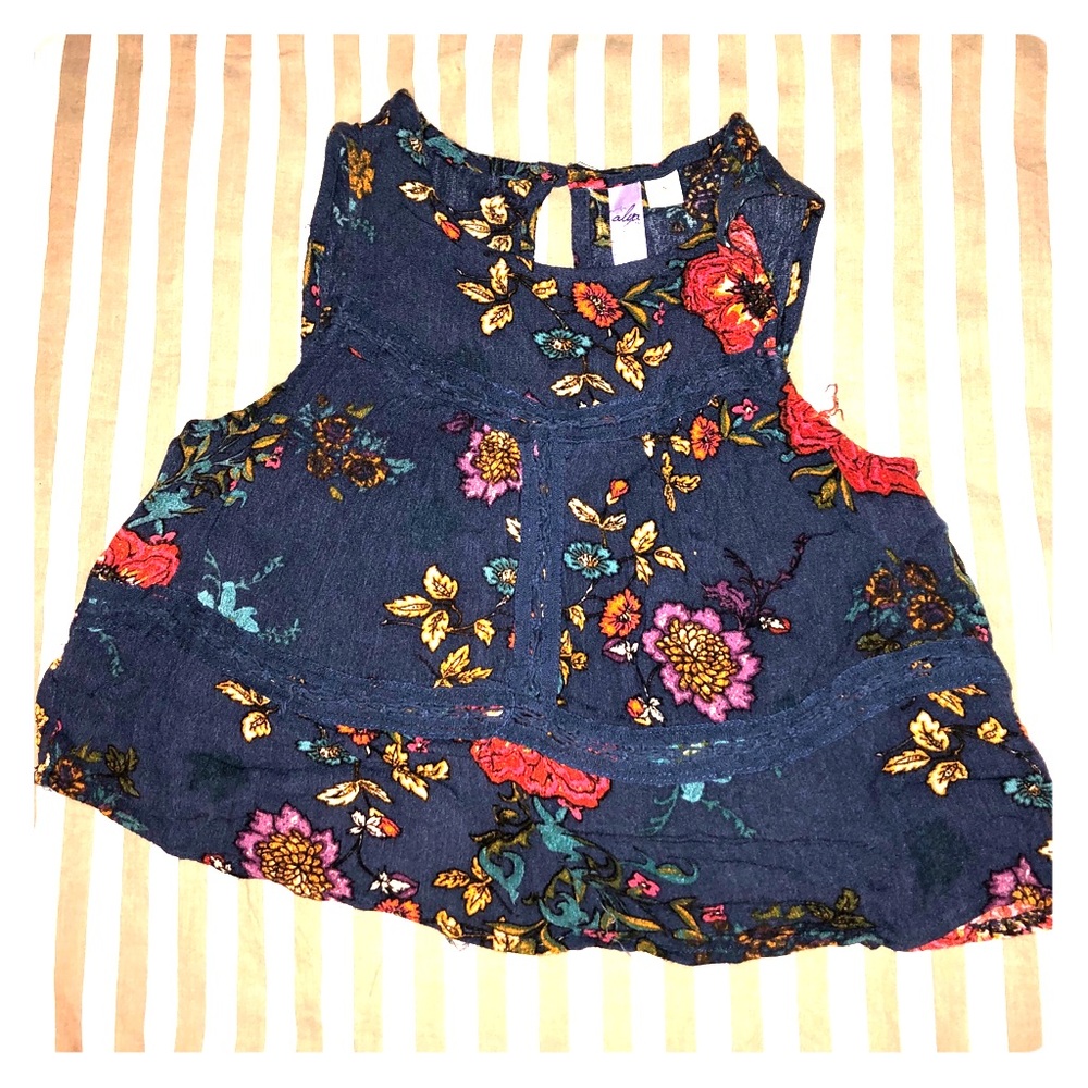 Floral cropped tank